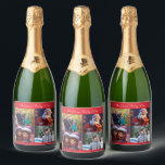 Etiquetas Para Vinos Espumosos Foto de la familia Red Merry Christmas<br><div class="desc">Etiquetas de botellas de vino espumoso Red Merry Christmas con fotos y texto cambiables - puedes agregar tu nombre familiar y cambiar fotos,  impresas en el fondo rojo</div>