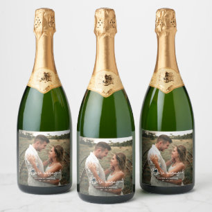 Etiquetas Para Vinos Espumosos Foto: Modern Script We are Engaged Engagement Part