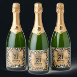 Etiquetas Para Vinos Espumosos Personalizado el Leopard 21st Birthday<br><div class="desc">Haz tus propias etiquetas personalizadas de botellas de vino espumoso con tu texto en una plaza de Relieve metalizado de imitación dorada sobre un elegante patrón de impresión de leopardo. COINCIDIENDO con los artículos de nuestra tienda.</div>