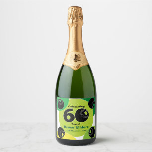 Etiquetas Para Vinos Espumosos Regalo de fiesta de bolos sobre césped para el 60 