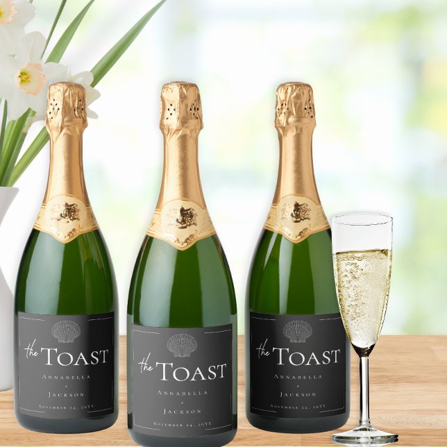 Etiquetas Para Vinos Espumosos Tipografía mínima Boda de conchas blancas y negras (Minimal Typography Black & White Seashell Wedding Sparkling Wine Label)