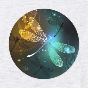 Etiquetas Vuelo de libélula luminosa verde