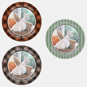 Etiquetas Westie Mirando hacia fuera una ventana