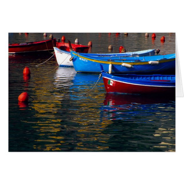 Europa, Italia, Cinque Terry, barcos en Vernazza (Anverso (Horizontal))