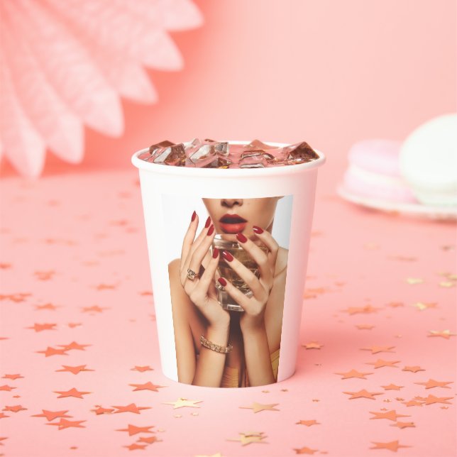 Evento Glamuroso: Vasos de Papel con Estética de A (in situ)