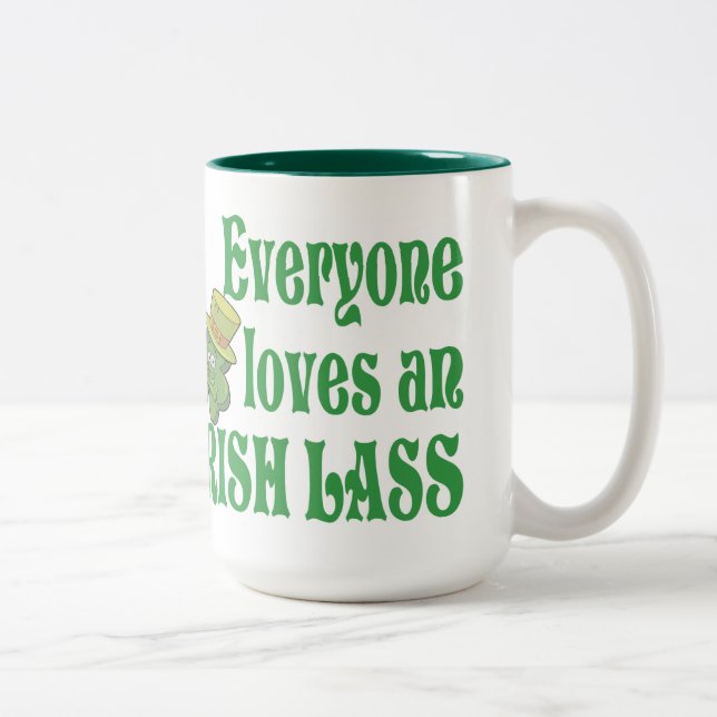 Eveyone ama una taza irlandesa de la muchacha (Derecha)