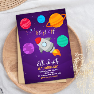 Explosión de cohete gris fuera de la invitación de