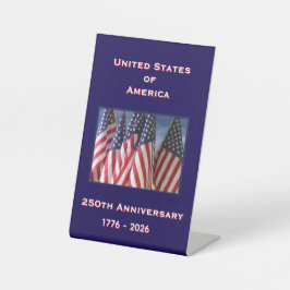 Expositor En L 250° Aniversario Patriótico de los Estados Unidos