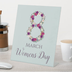 Expositor En L 8 de marzo Día Internacional de la Mujer
