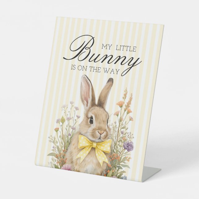 Expositor En L A cute little Floral Bunny Yellow Bow Baby Shower  (Anverso)