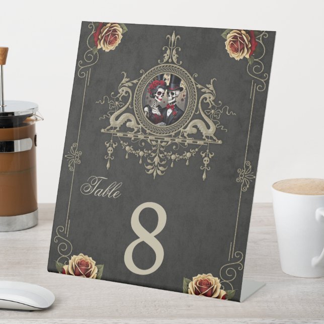 Expositor En L Amor eterno en la oscuridad. (In Situ)