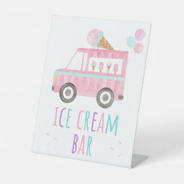Expositor En L Aniversario del nacimiento del bar Ice Cream