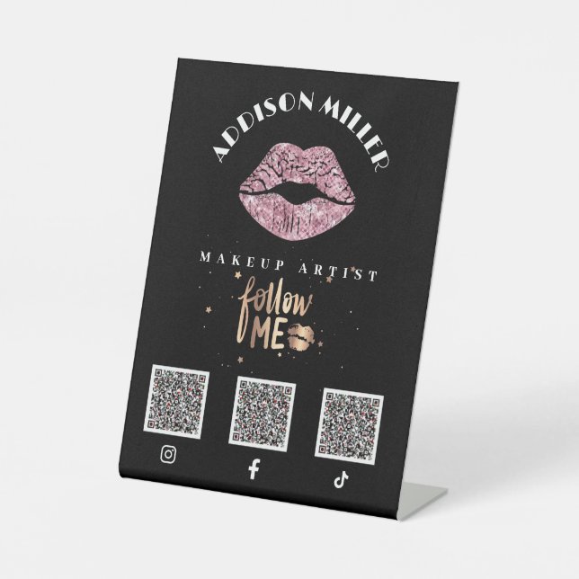 Expositor En L artista de maquillaje de labios negros y rosados e (Anverso)