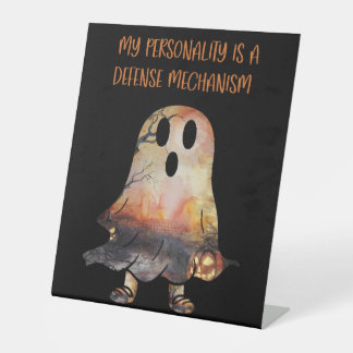 Expositor En L Aviso de personalidad humorístico gracioso sarcást