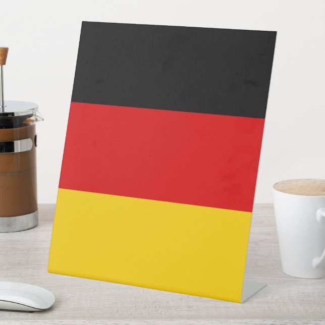 Expositor En L Bandera de Alemania (In Situ)