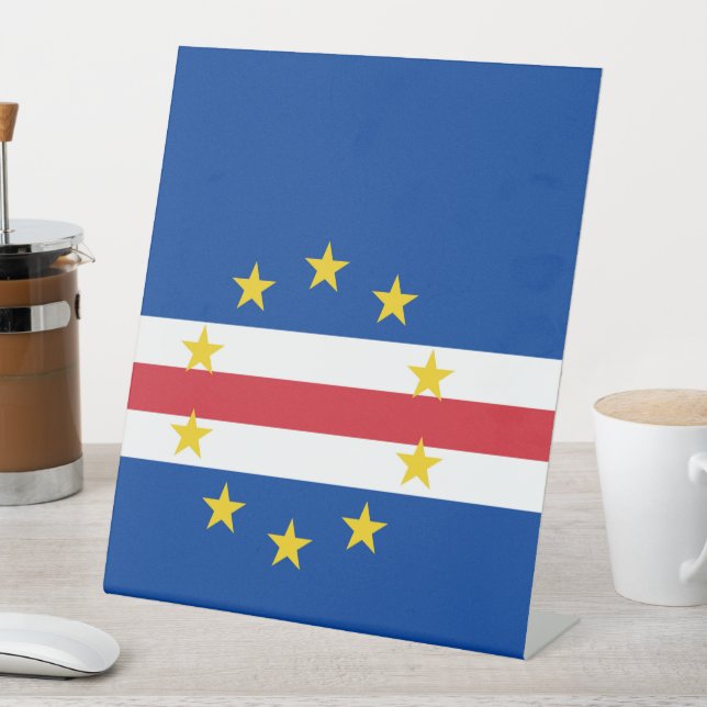 Expositor En L Bandera de Cabo Verde (In Situ)