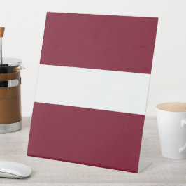 Expositor En L Bandera de Letonia