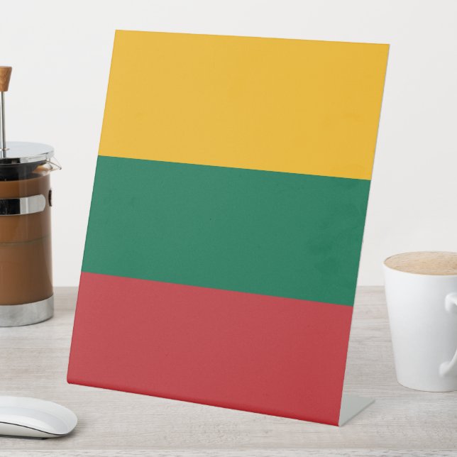 Expositor En L Bandera de Lituania (In Situ)