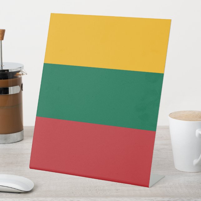 Expositor En L Bandera de Lituania (In Situ)