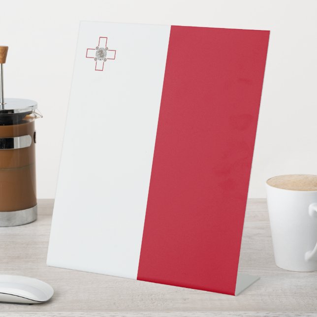 Expositor En L Bandera de Malta (In Situ)