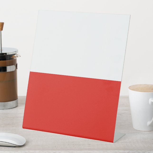 Expositor En L Bandera de Polonia (In Situ)