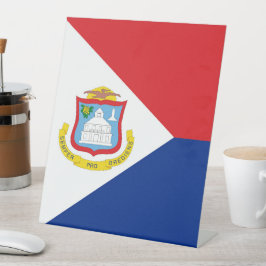 Expositor En L Bandera de Sint Maarten