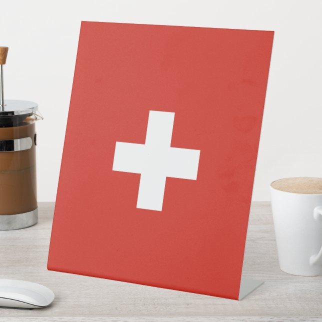 Expositor En L Bandera de Suiza (In Situ)
