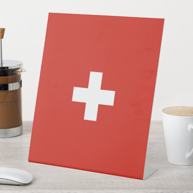 Expositor En L Bandera de Suiza (In Situ)