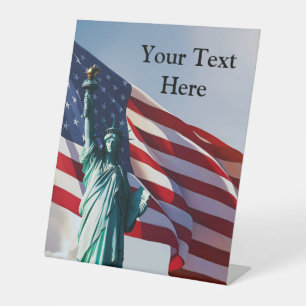 Expositor En L Bandera estadounidense Lady Liberty