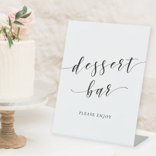 Expositor En L Barra de Postres de Boda con Caligrafía Moderna