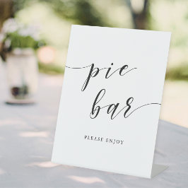 Expositor En L Barra de Tartas de Boda con Caligrafía Moderna