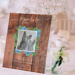 Expositor En L Bebida Con Firma De Mascota Para Foto De Boda De M