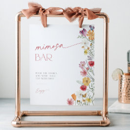 Expositor En L Bebida de cócteles en el bar Mimosa, con flores si