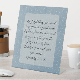 Expositor En L Biblia cristiana versus arte