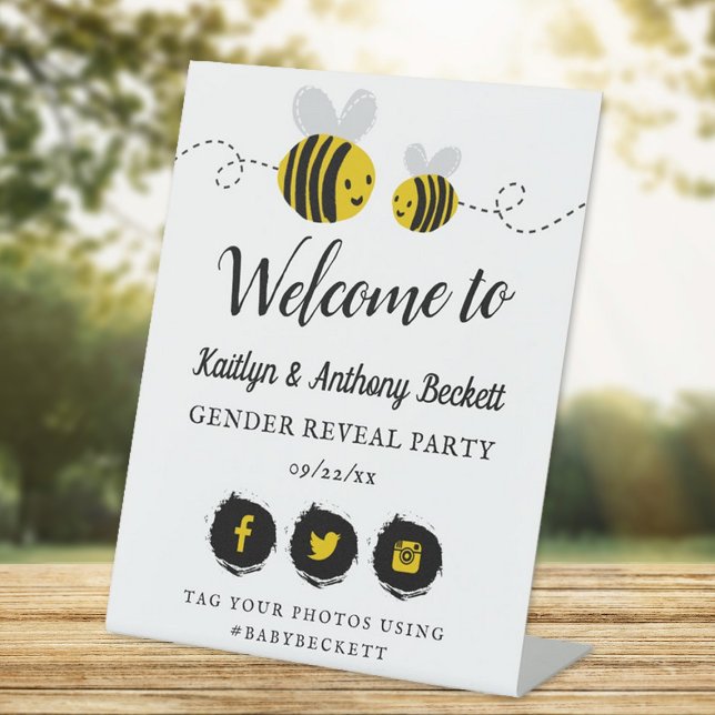 Expositor En L Bienvenida a la Fiesta de la Abeja Pequeña (Subido por el creador)