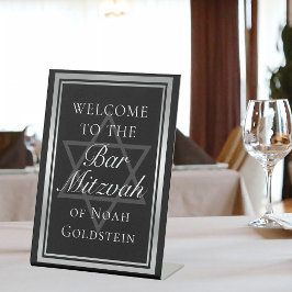 Expositor En L Bienvenida a la fiesta formal de Bar Mitzvah negro