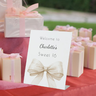 Expositor En L Bienvenida con crema beige bow Sweet 16