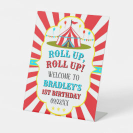 Expositor En L Bienvenida de primer cumpleaños al Festival Big To