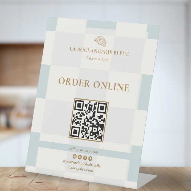 Expositor En L  Blue Checkered Croissant QR Bakery Display (Subido por el creador)