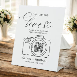 Expositor En L Boda Capturar el código QR de amor Foto compartida