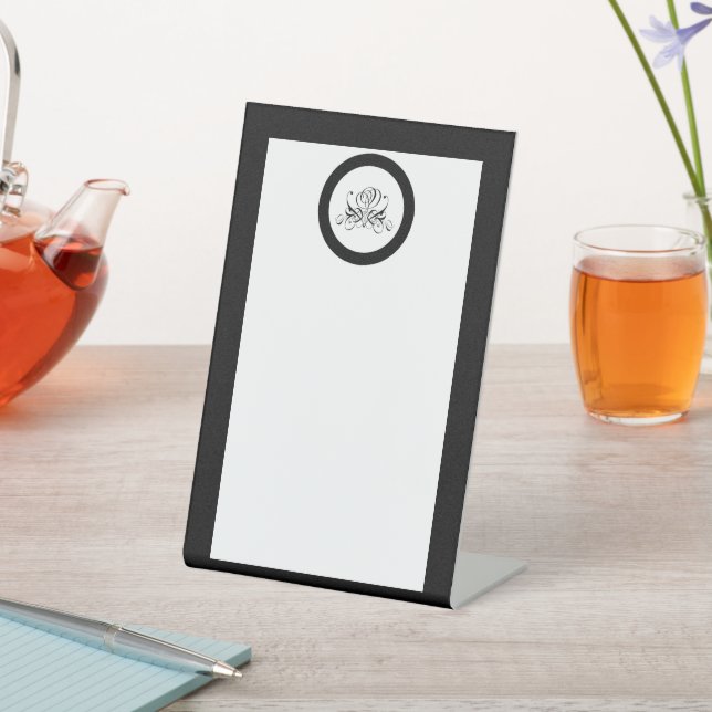 Expositor En L Boda de Rosa negro caligrafía (In Situ)