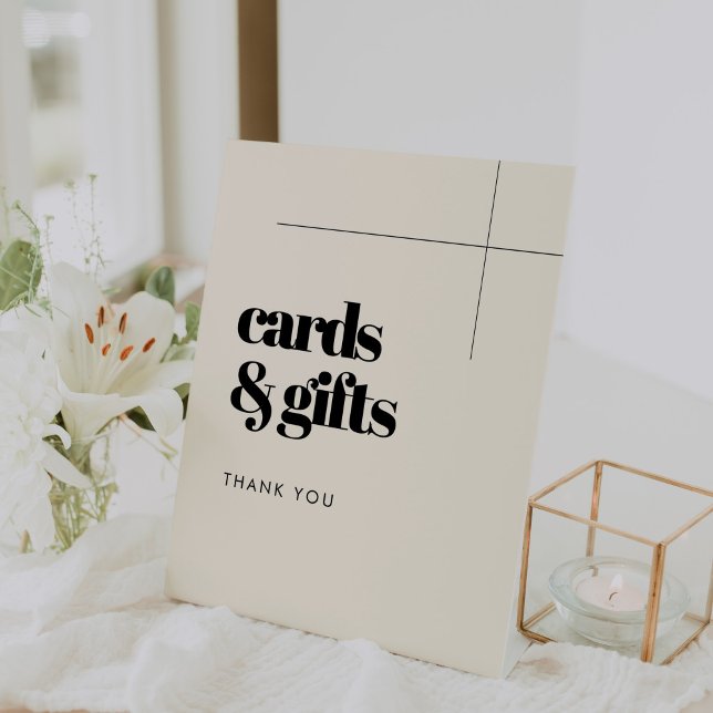 Expositor En L Boda de tarjetas y regalos sencillos y elegantes (Subido por el creador)