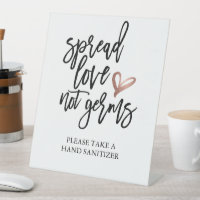 Boda difunde amor no gérmenes sanitizer
