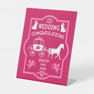 Expositor En L Boda Romántico De Caballos Y Carros