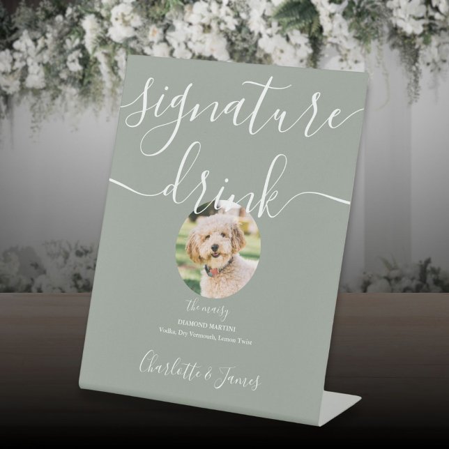 Expositor En L Boda verde sabio Mascota firma bebida (Sage Green Wedding Pet Signature Drink Pedestal Sign)