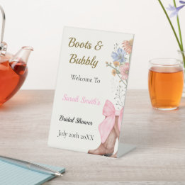 Expositor En L Boots and Bubbly Bridal Shower Welcome