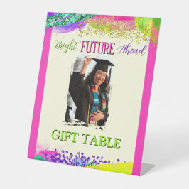 Expositor En L Brillante y Prometedor Futuro por Delante Fiesta d