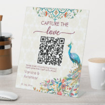 Captura la foto de amor compartiendo qr pavo real