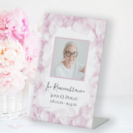 Expositor En L Celebración de la vida por las acuarelas de Hydran