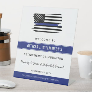 Expositor En L Celebración personalizada de jubilación de la poli
